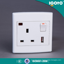 UK Style BS 1 Gang 13A USB Switched Socket with Neon